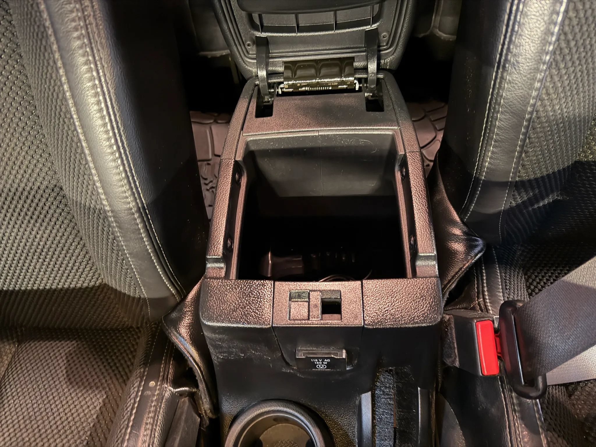 Used 2017 Jeep Wrangler Unlimited Sahara AWD/4WD image 25