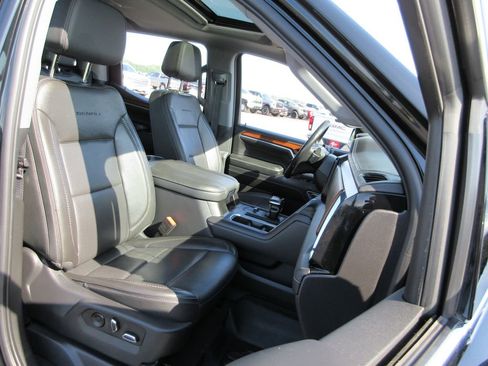 Certified 2023 GMC Sierra 1500 Denali AWD/4WD image 26