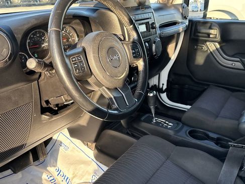 Used 2012 Jeep Wrangler Unlimited Sport image 10