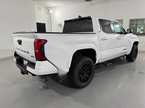 New 2025 Toyota Tacoma SR5 image 4