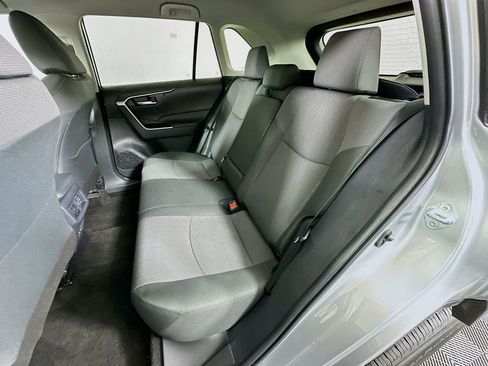 Certified 2025 Toyota RAV4 XLE FWD image 23