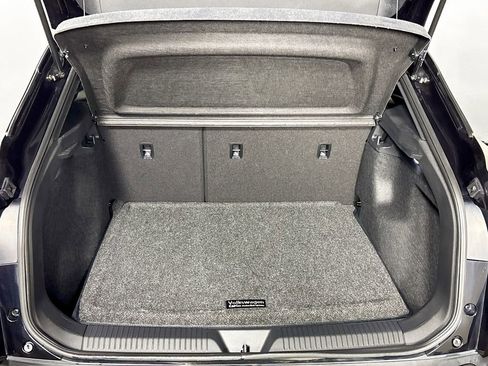 Certified 2023 Volkswagen ID.4 Pro image 22