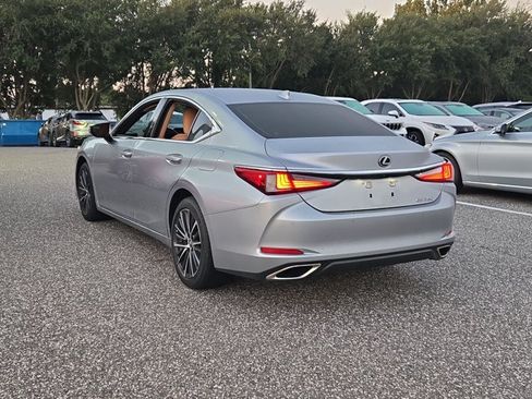 Used 2024 Lexus ES 350 w/ Premium Package FWD image 7
