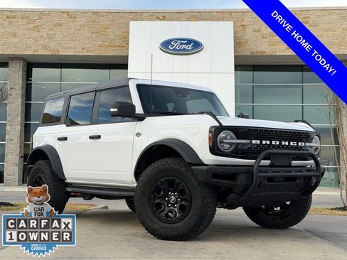 Used 2023 Ford Bronco Wildtrak image 1
