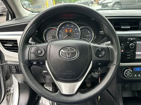 Used 2016 Toyota Corolla LE FWD image 19
