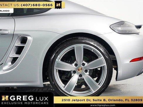 Used 2025 Porsche 718 Cayman RWD image 19