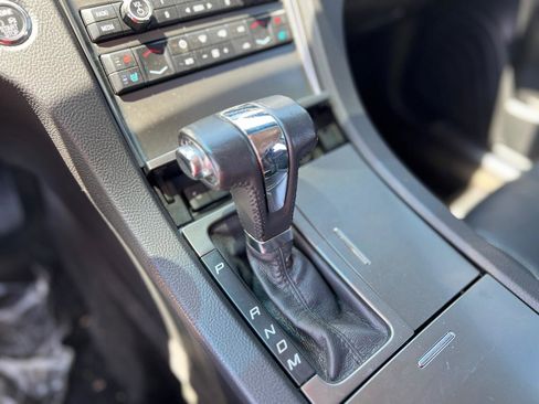 Used 2012 Ford Taurus Limited FWD image 30