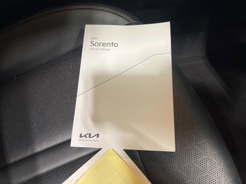 Certified 2023 Kia Sorento S image 26