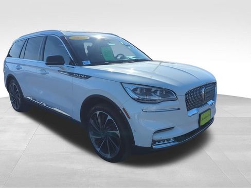 Used 2021 Lincoln Aviator Reserve w/ Equipment Group 201A image 4