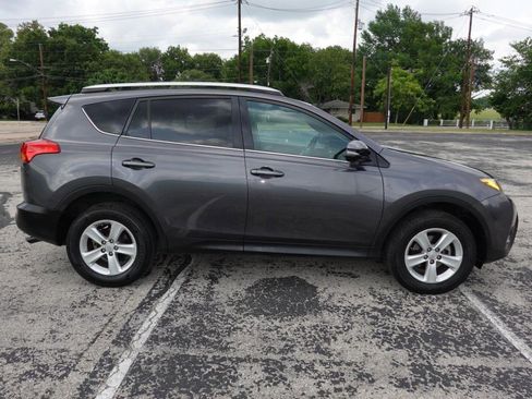 Used 2013 Toyota RAV4 XLE AWD/4WD image 8