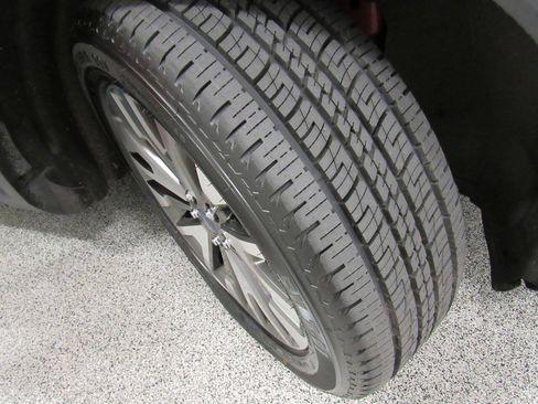 Used 2020 Ford Escape Titanium AWD/4WD image 19