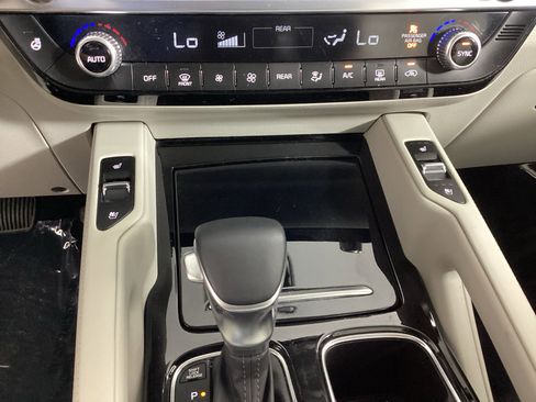 Used 2020 Kia Telluride EX w/ EX Premium Package AWD/4WD image 32