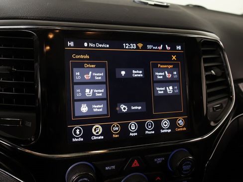 Used 2021 Jeep Grand Cherokee Trailhawk w/ Trailhawk Luxury Group image 8