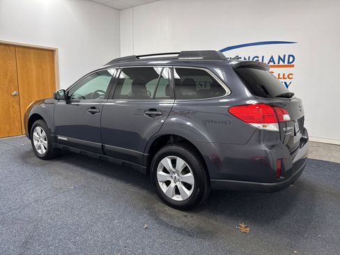 Used 2012 Subaru Outback 2.5i Limited image 2