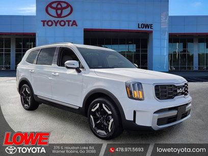 Used 2024 Kia Telluride S w/ S Sunroof Package