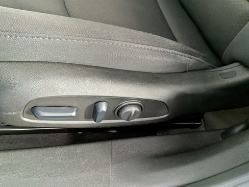 Used 2024 Chevrolet Malibu LT FWD image 17