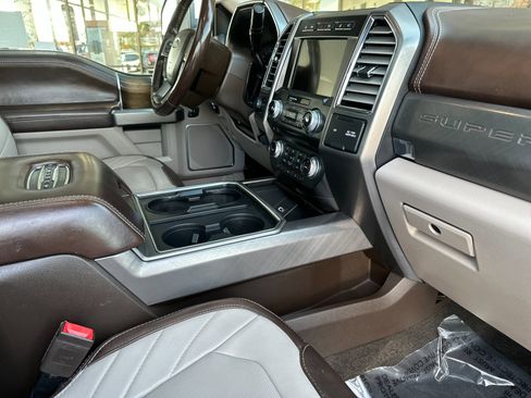 Used 2018 Ford F350 Limited image 15