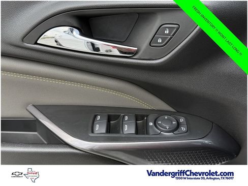 New 2026 Chevrolet Trax ACTIV w/ Sunroof Package FWD image 23