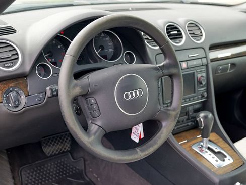 Used 2005 Audi S4 Cabriolet AWD/4WD image 22