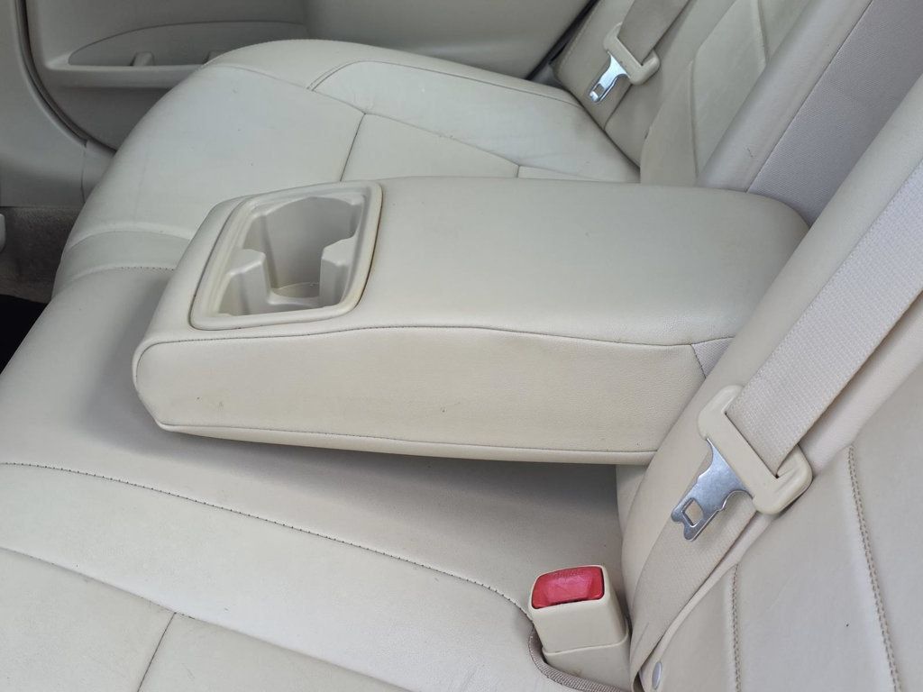 Used 2017 Toyota Camry XLE FWD image 10