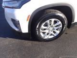 Used 2022 Chevrolet Traverse LS image 4