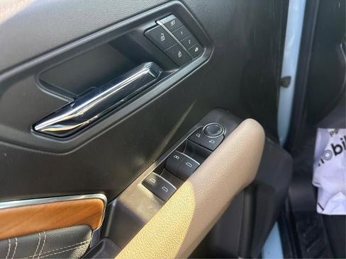 New 2026 GMC Canyon Denali image 16