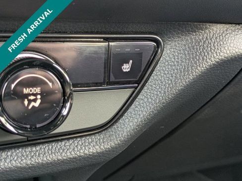 Used 2025 Honda HR-V Sport image 27