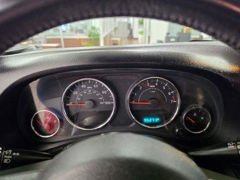 Used 2015 Jeep Wrangler Sahara AWD/4WD image 16