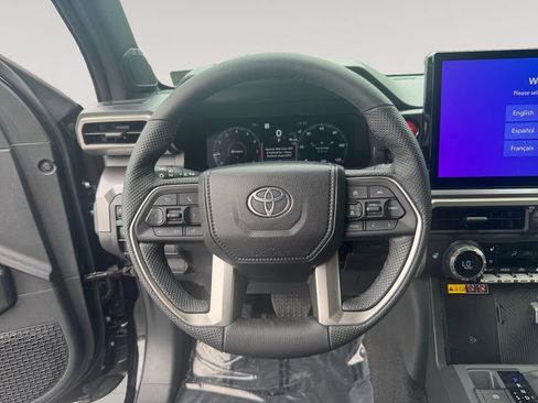Used 2026 Toyota Tacoma TRD Off-Road w/ TRD Off Road Premium Package AWD/4WD image 12