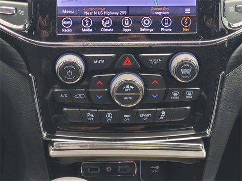 Used 2019 Jeep Grand Cherokee Laredo w/ 18" Wheel & 8.4" Radio Group image 15