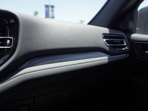 New 2024 Dodge Durango SXT w/ SXT Blacktop Group image 19