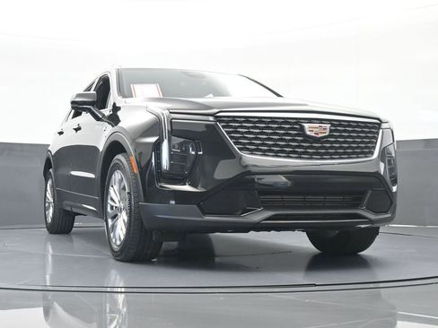 Used 2024 Cadillac XT4 Premium Luxury image 69