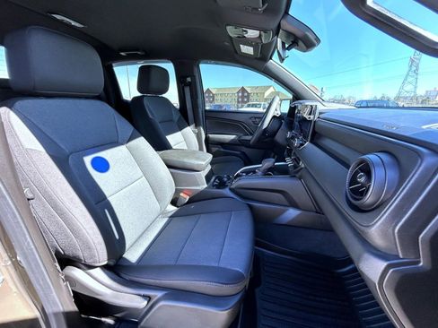 Certified 2024 Chevrolet Colorado Trail Boss w/ Technology Package image 16