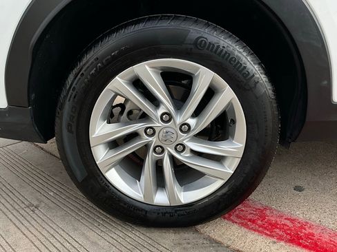 Used 2025 Buick Envista Preferred image 9