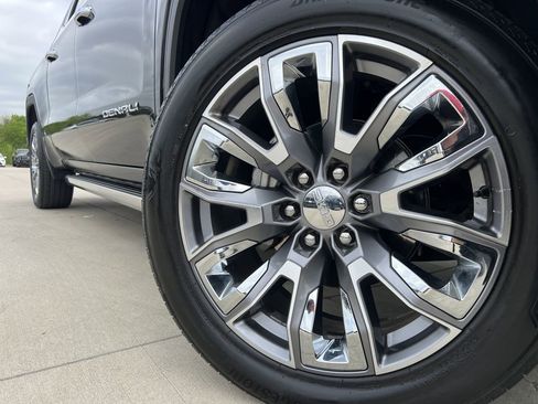 Used 2023 GMC Sierra 1500 Denali w/ Denali Reserve Package image 8