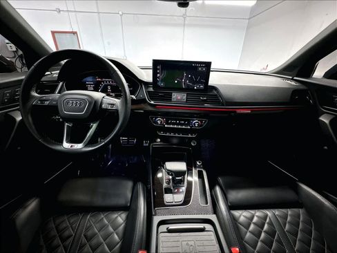 Used 2024 Audi SQ5 Prestige w/ Prestige Package AWD/4WD image 16
