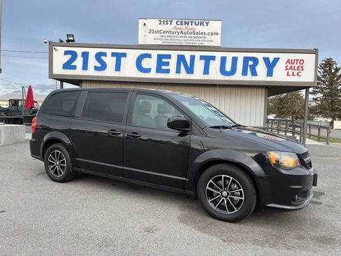 Used 2019 Dodge Grand Caravan GT image 1