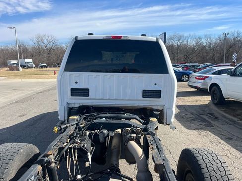 Used 2020 Ford F250 XL w/ Power Equipment Group image 5