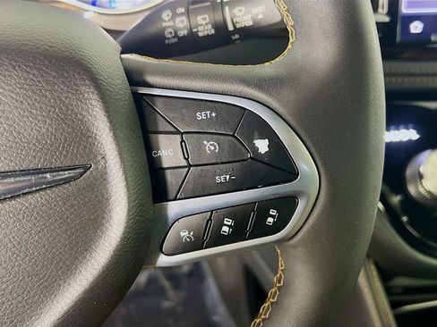 Used 2022 Chrysler Pacifica Pinnacle image 17