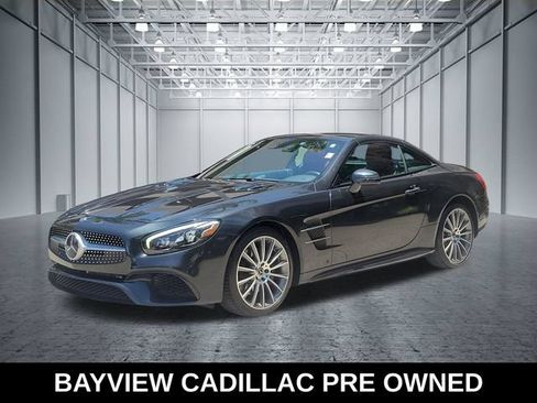 Used 2018 Mercedes-Benz SL 550 w/ Driver Assistance Package image 1