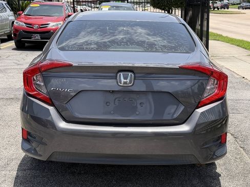 Used 2016 Honda Civic EX image 5