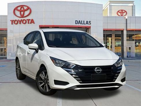 Used 2023 Nissan Versa SV FWD image 1