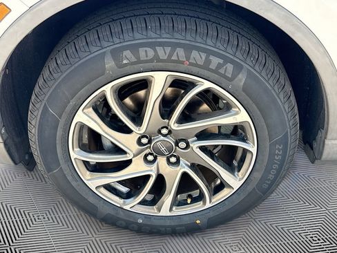 Used 2021 Lincoln Corsair FWD image 31