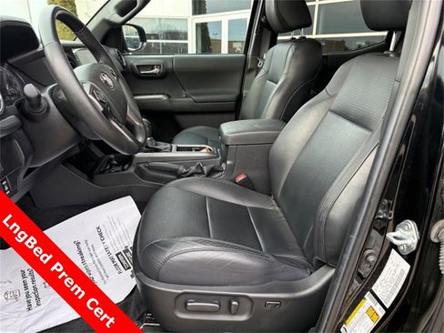 Used 2023 Toyota Tacoma TRD Off-Road image 16