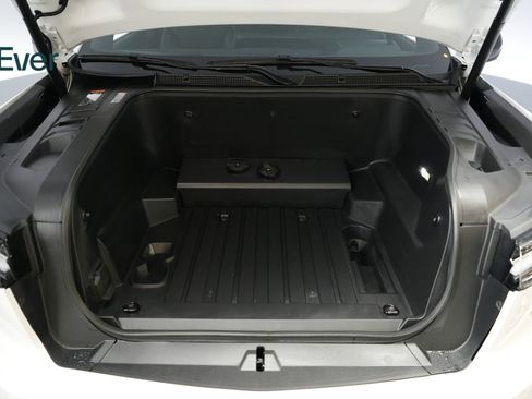 Used 2025 Chevrolet Silverado EV LT AWD/4WD image 17