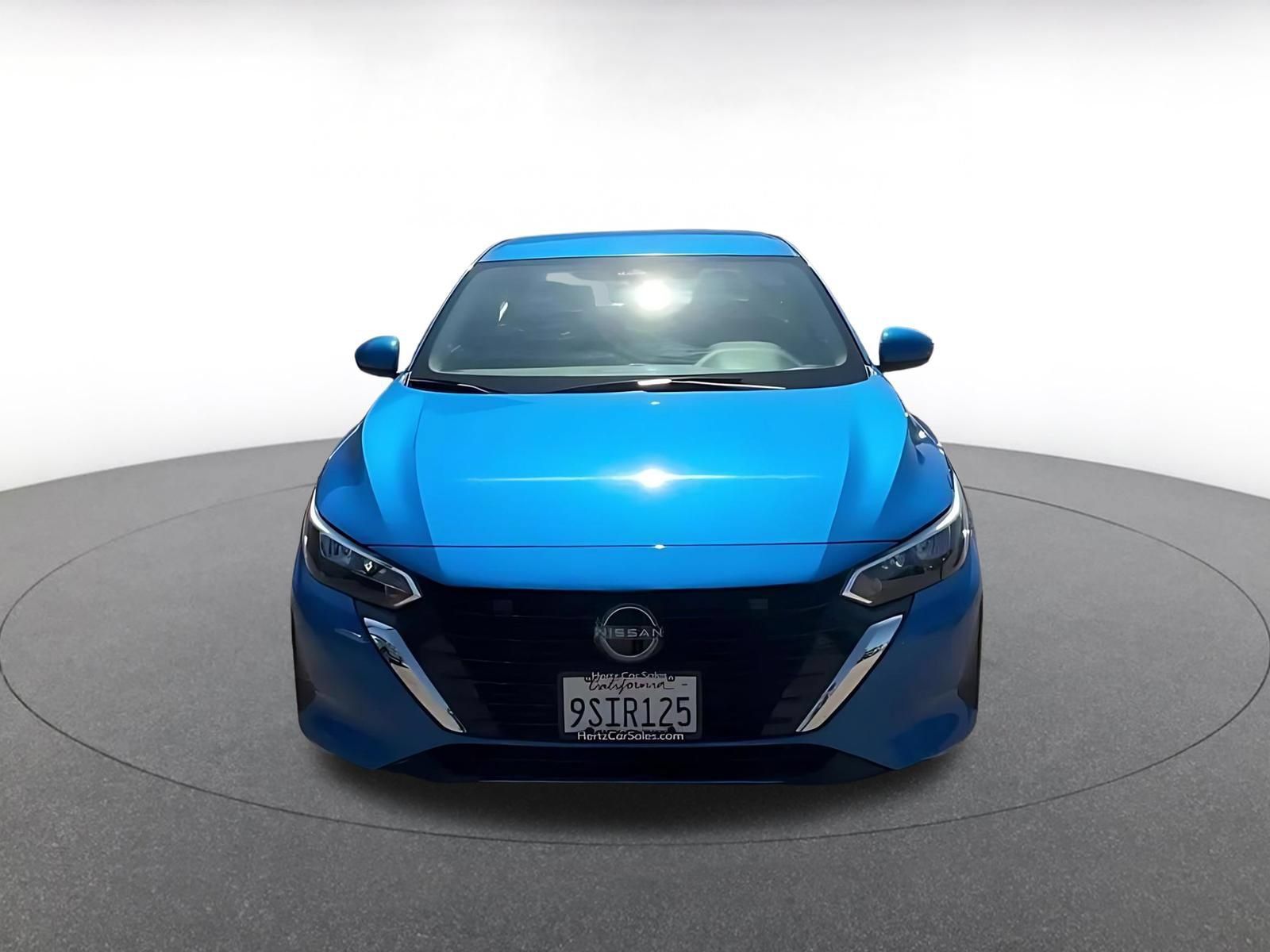 Used 2025 Nissan Sentra SV FWD image 4