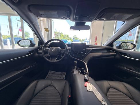 Used 2024 Toyota Camry SE FWD image 13