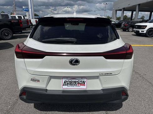 Used 2023 Lexus UX 250h FWD w/ Accessory Package (Z2) image 6