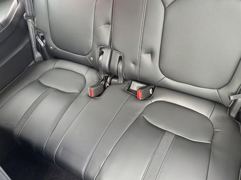 Used 2024 Honda Pilot Touring image 17