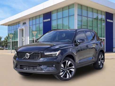 New 2026 Volvo XC40 B5 Ultra w/ Protection Package Premier image 37